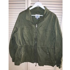 Utility jacket in Hunter Pine green